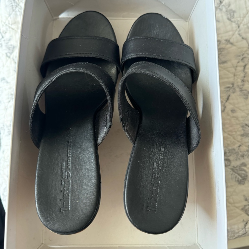 black size 9 women’s heel